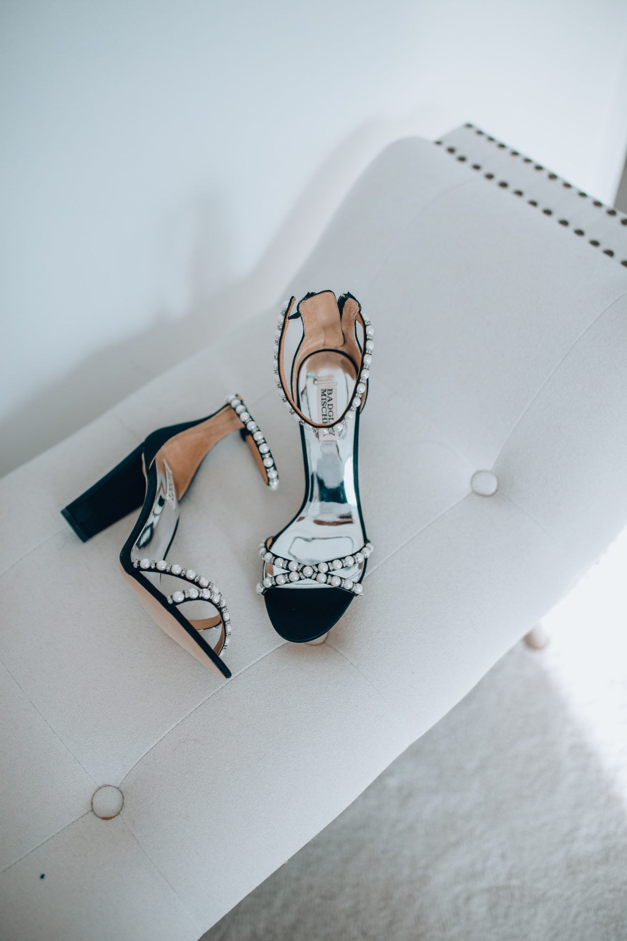 Chicago style blogger shares 6 spring items that shes currently loving, including: rothschild beauty, badgley mischka pearl shoes, vegan makeup & more!
