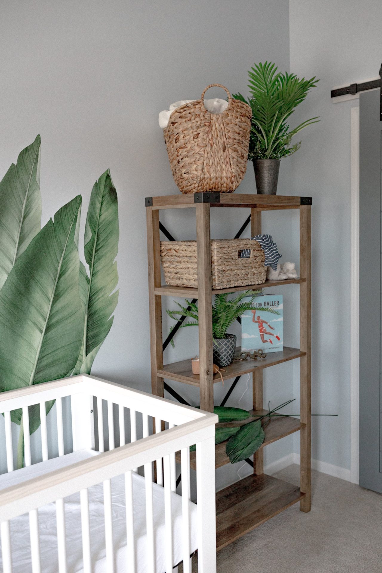 nature nursery, gender neutral nursery