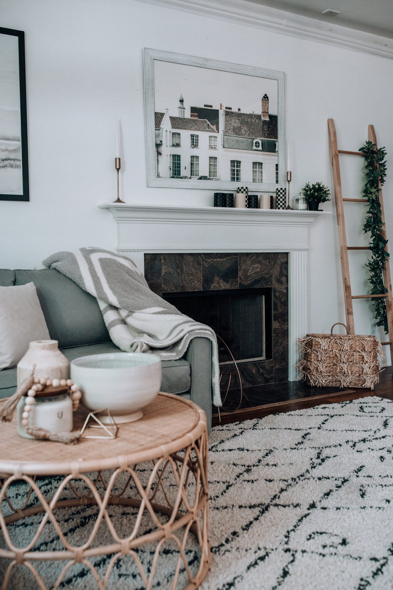 What To Do With Empty Wall Space How To Decorate Empty Wall What To Do With Empty Wall Space How To Decorate Empty Wall