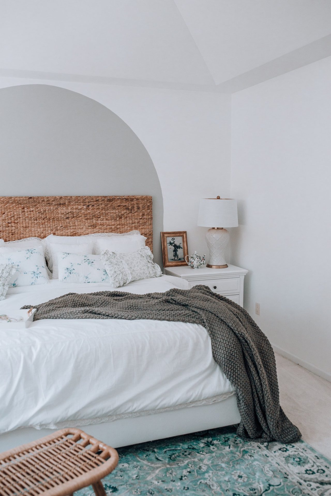 Wall Painting Ideas | Wall Painting Ideas for Bedroom - Happily Inspired