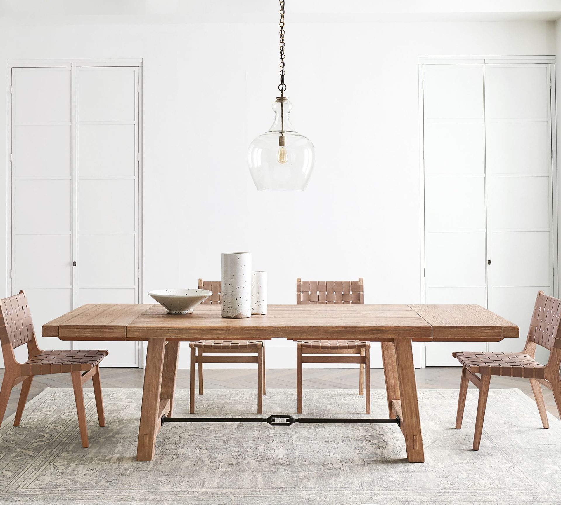 wood expandable dining table that can seat 6 comfortably.