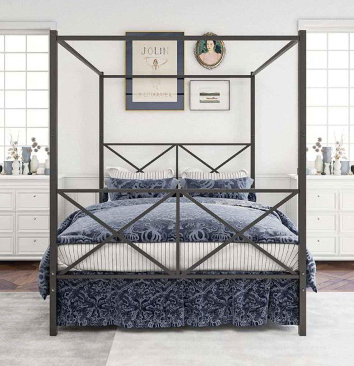 black canopy bed